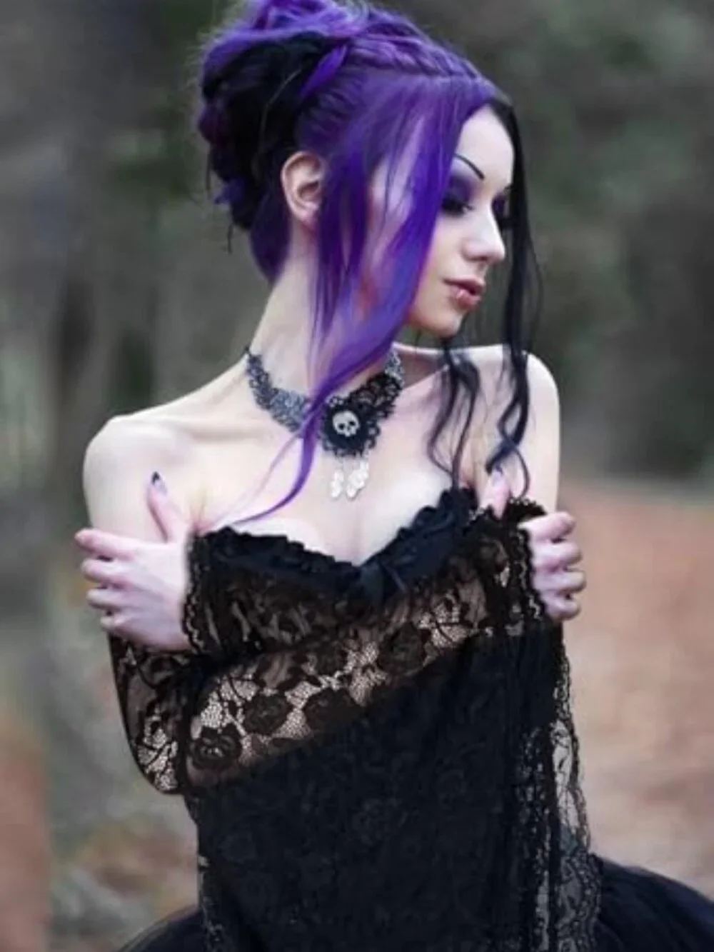 N/A elegant gothic